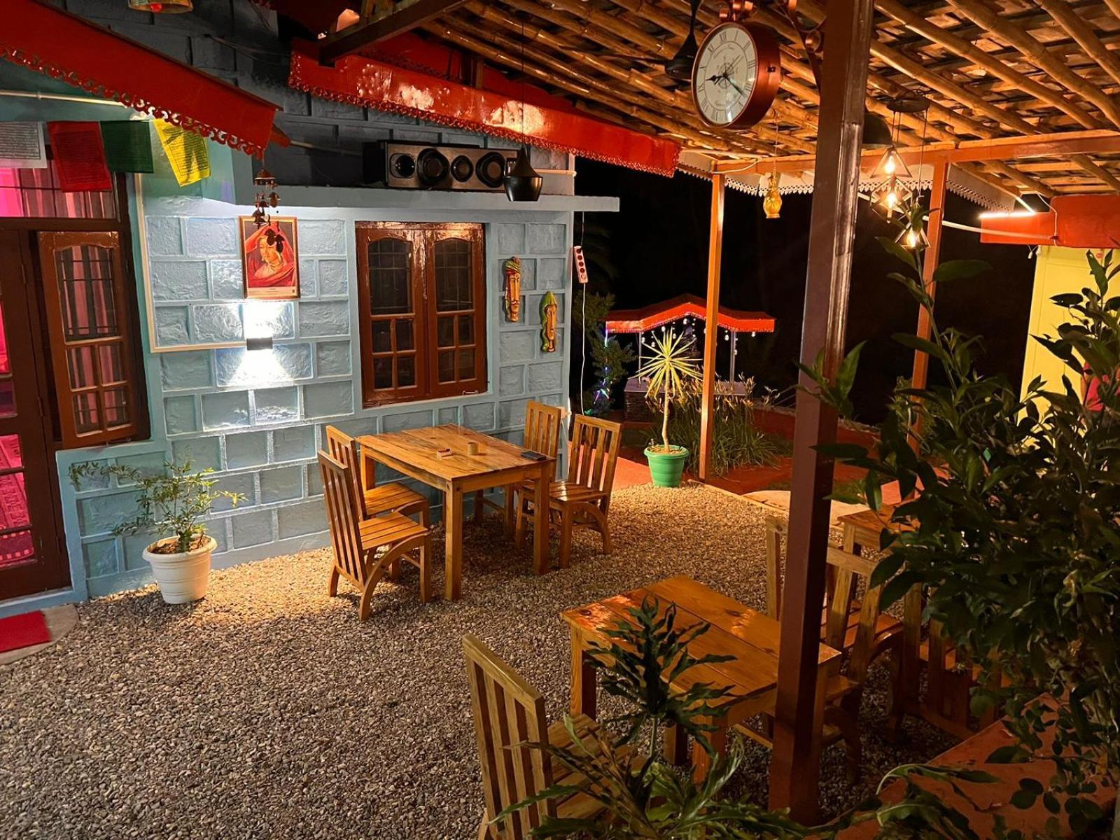 Tathastu Bir -Homestay ,Dorm,Hostel Eksteriør billede
