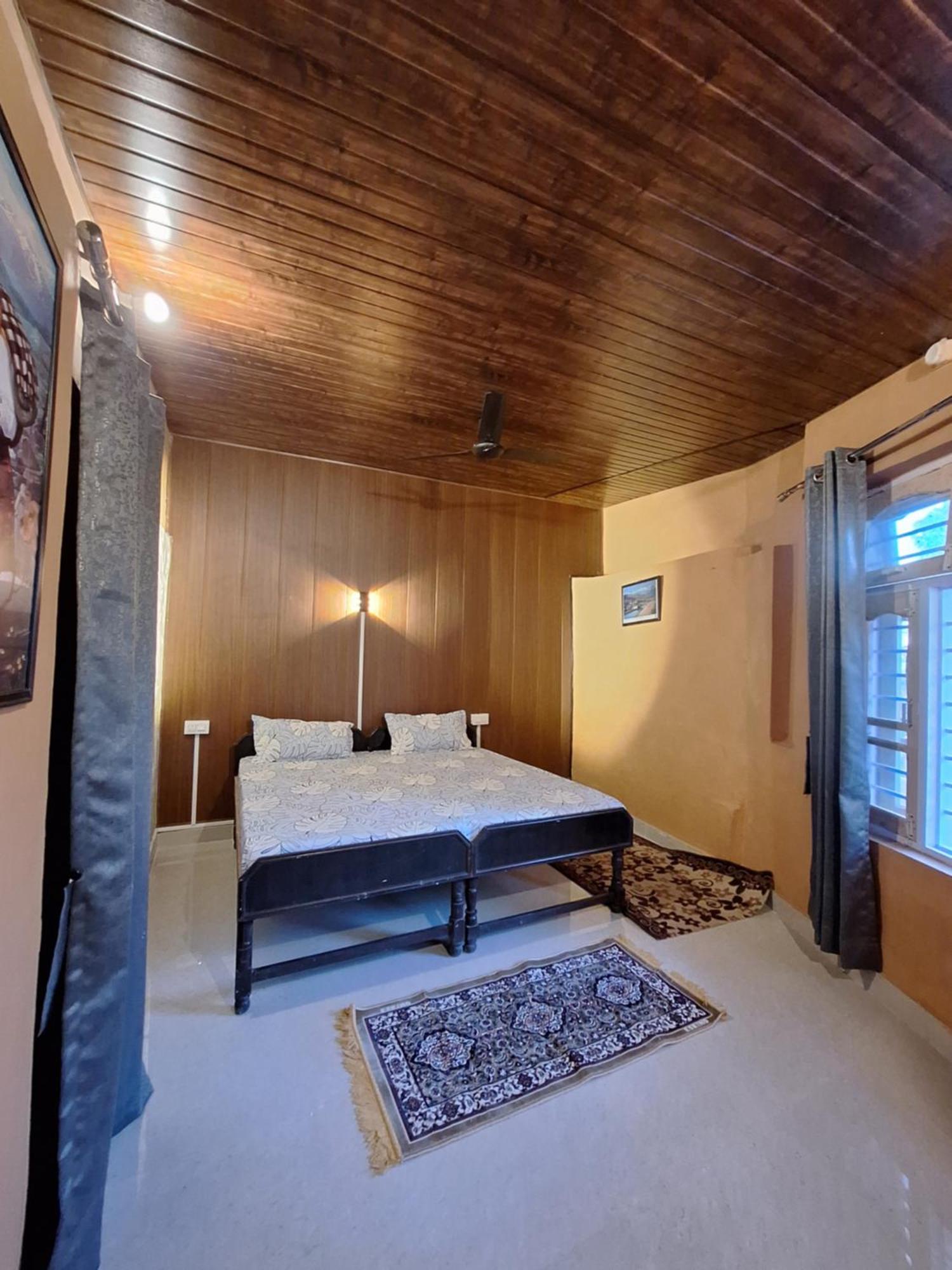 Tathastu Bir -Homestay ,Dorm,Hostel Eksteriør billede