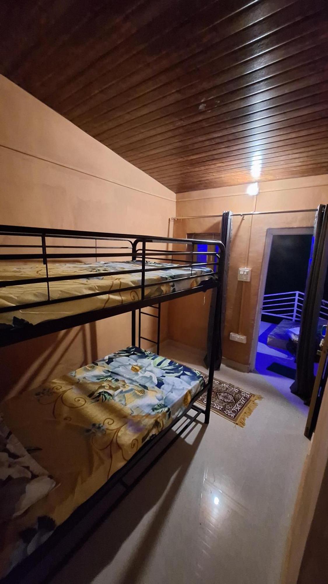 Tathastu Bir -Homestay ,Dorm,Hostel Eksteriør billede