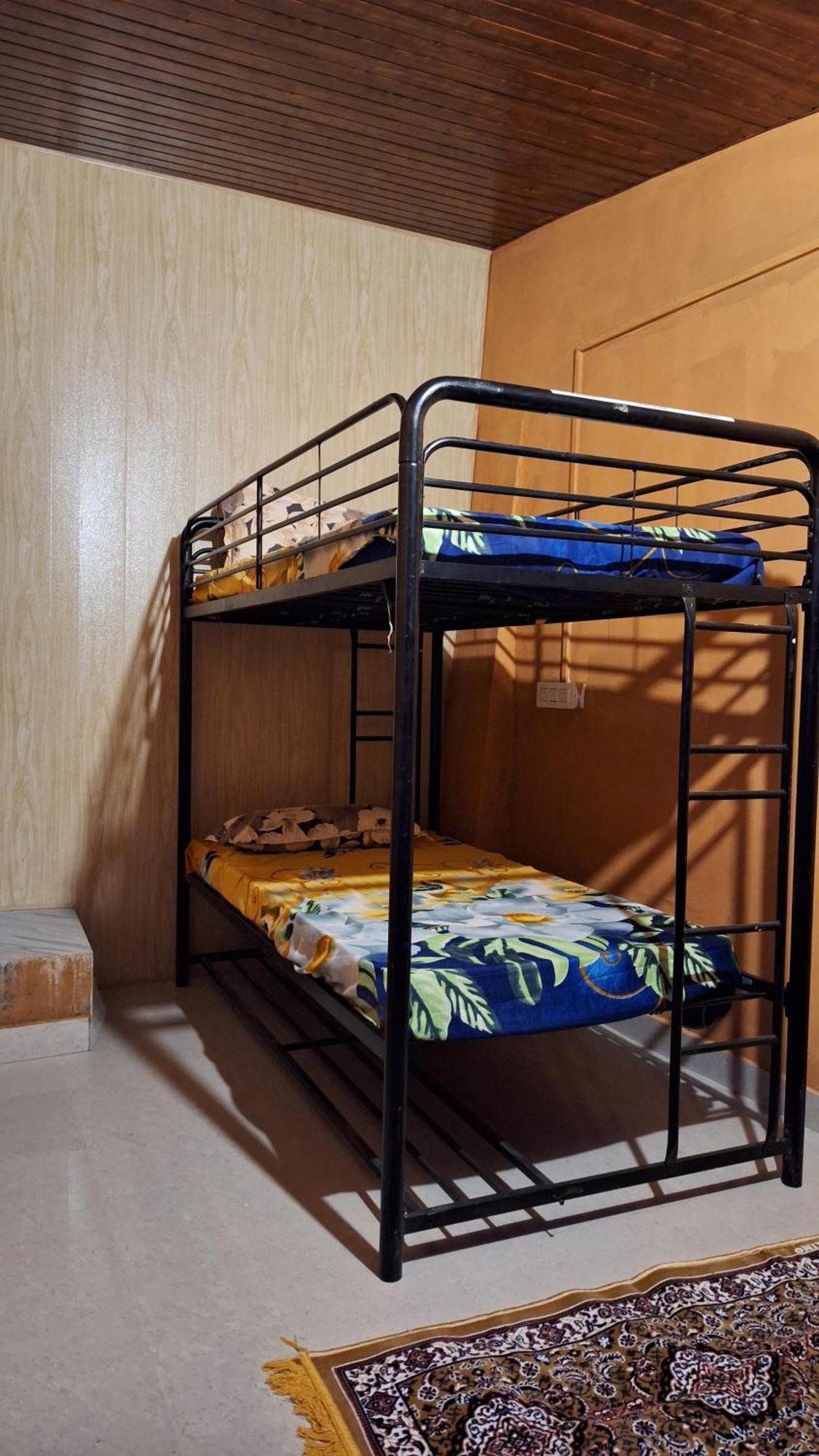 Tathastu Bir -Homestay ,Dorm,Hostel Eksteriør billede