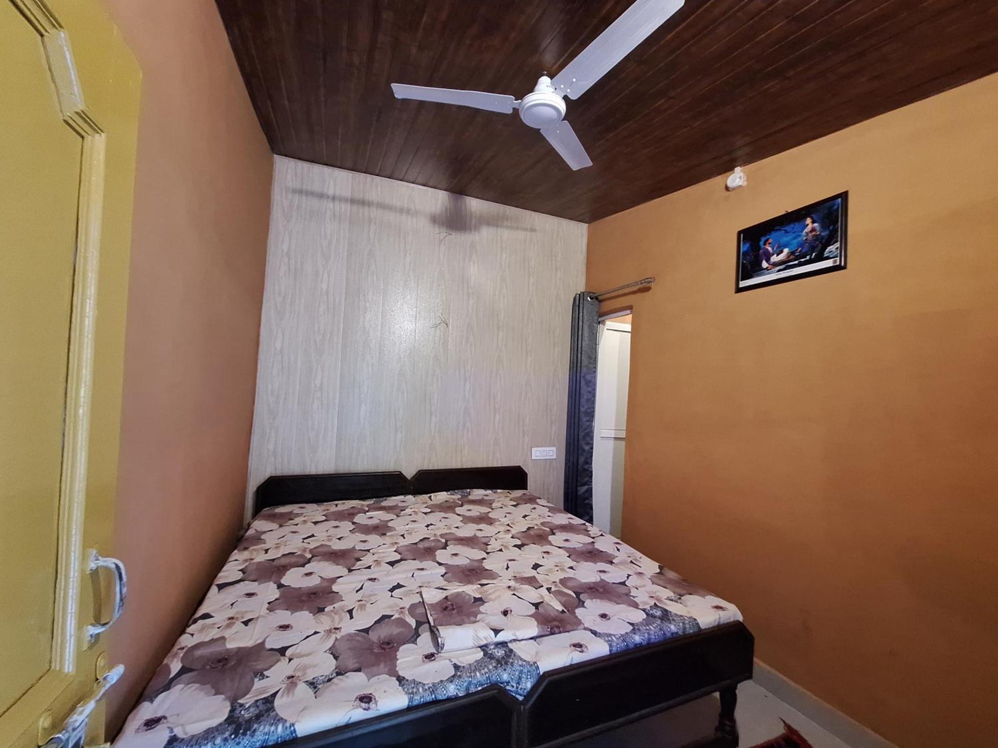 Tathastu Bir -Homestay ,Dorm,Hostel Eksteriør billede