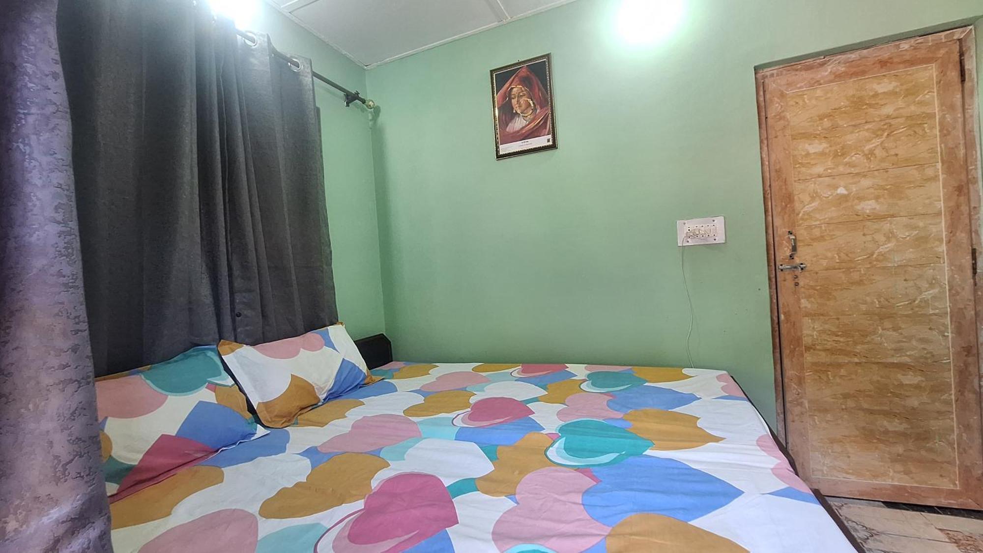 Tathastu Bir -Homestay ,Dorm,Hostel Eksteriør billede
